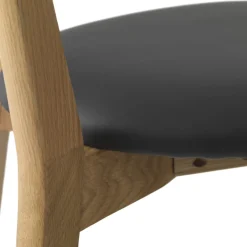 AUDE Lot de 2 chaises de bar en bois et simili H67cm
