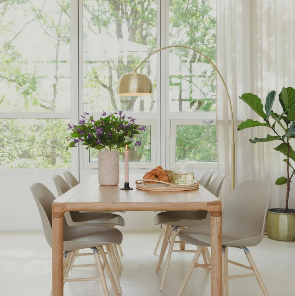 BOW Lampadaire arc design
