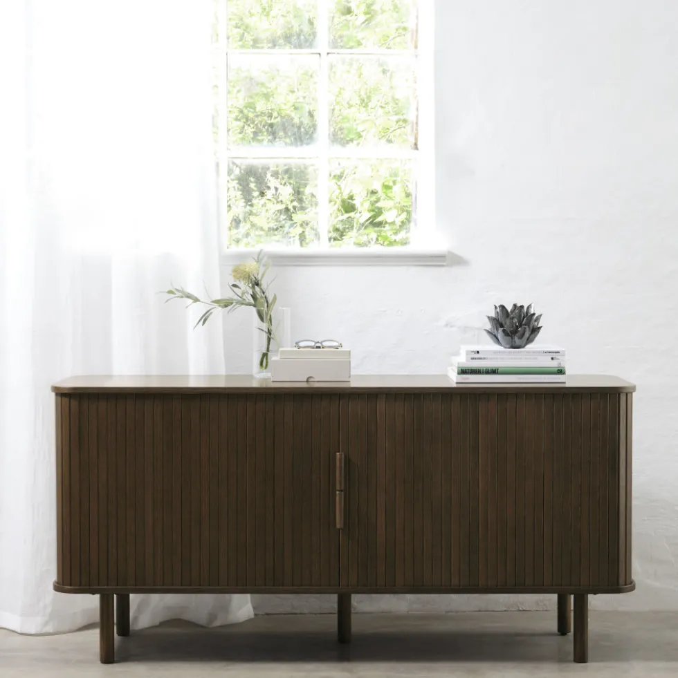 CALLAN Buffet aux portes coulissantes en bois strié L160cm