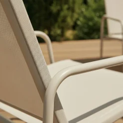 KALLIA Salon de jardin 4 personnes en acier traité et textilène
