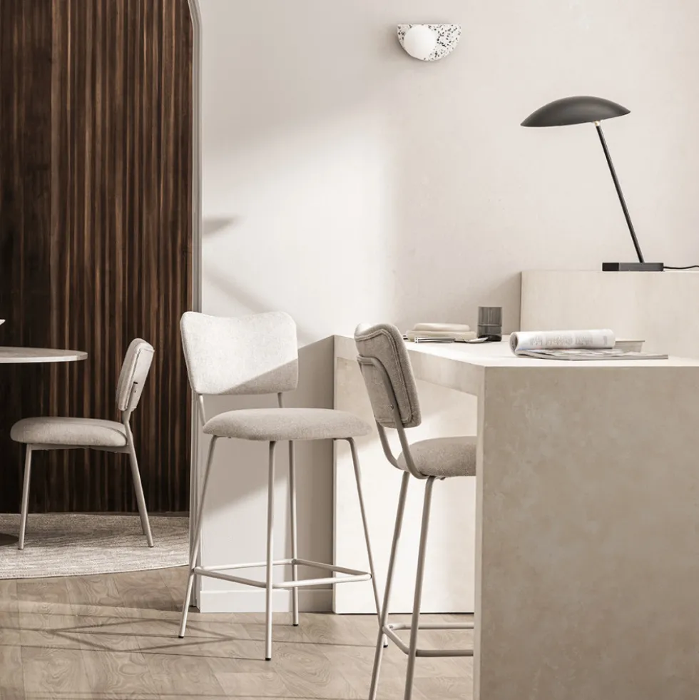 VANDER Lot de 2 chaises de bar en tissu et métal pieds beiges H65cm